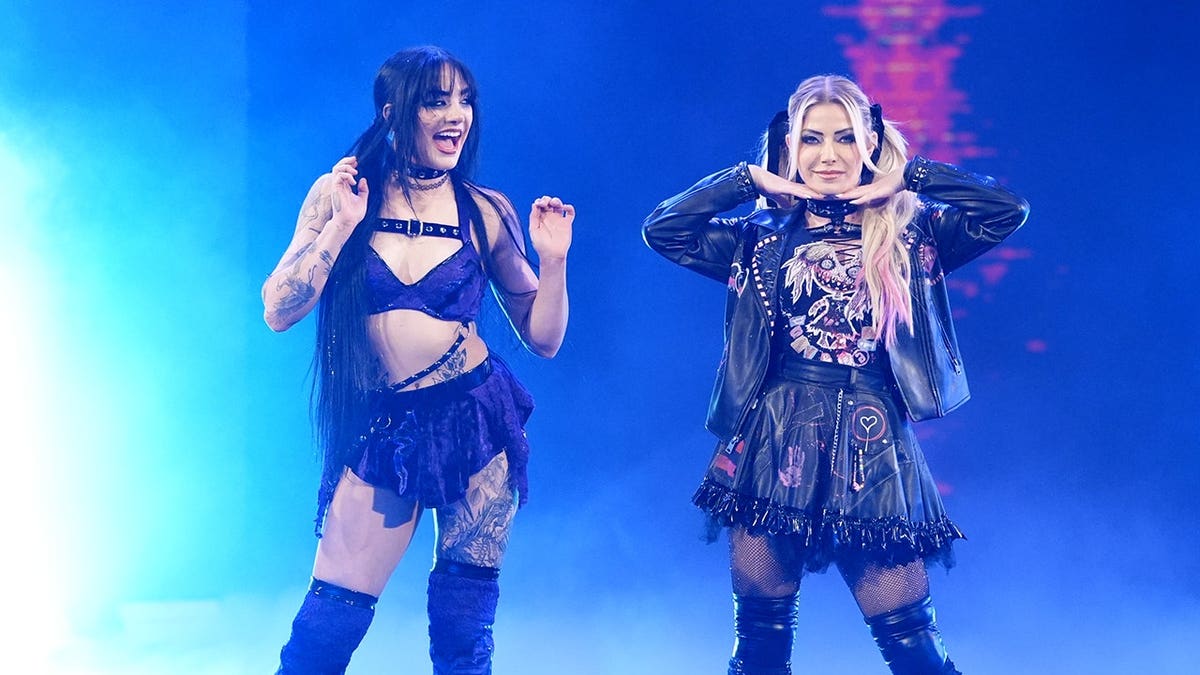WWE Women’s Tag Team Championship Changes Hands on Friday Night SmackDown