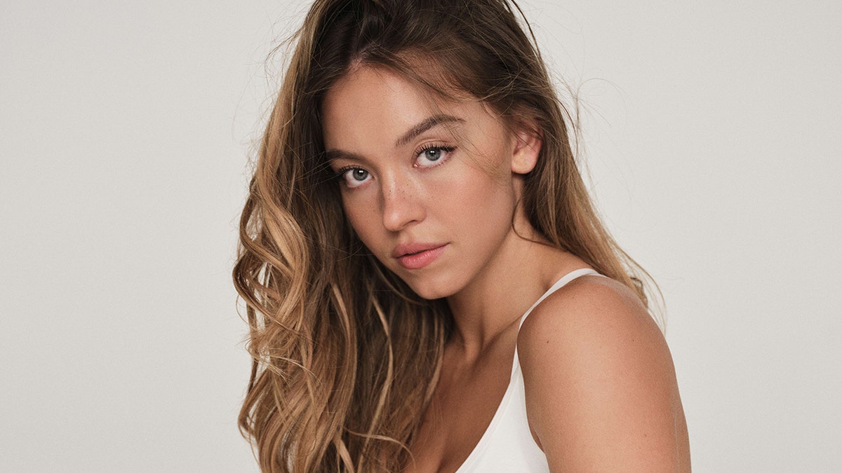 Sydney Sweeney Channels ‘Home Alone’ for Syrn Lingerie Brand Campaign