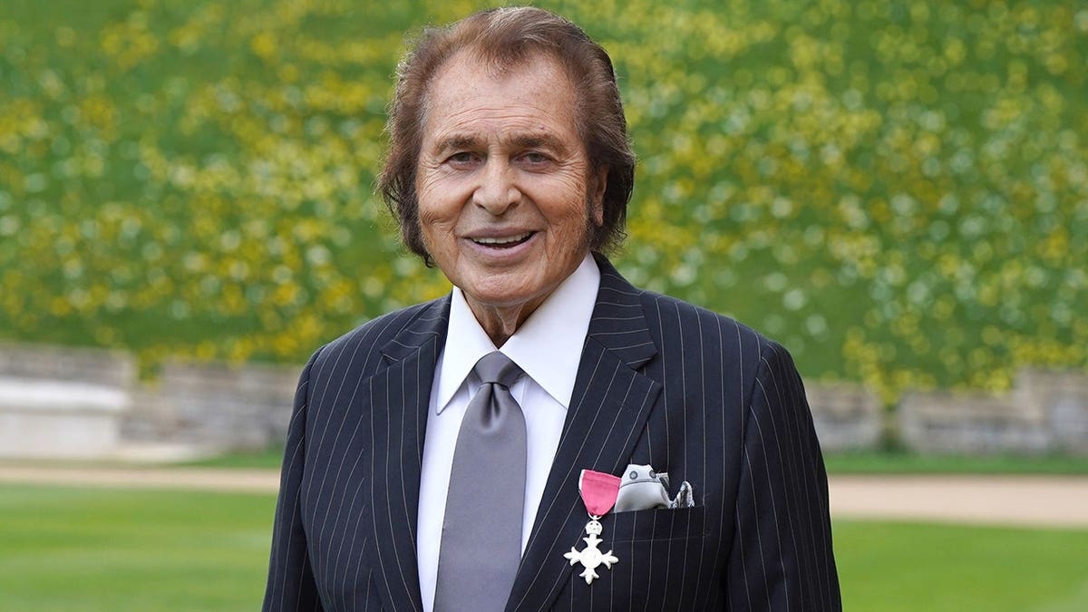 Engelbert Humperdinck Reflects on His Time in a Sanatorium