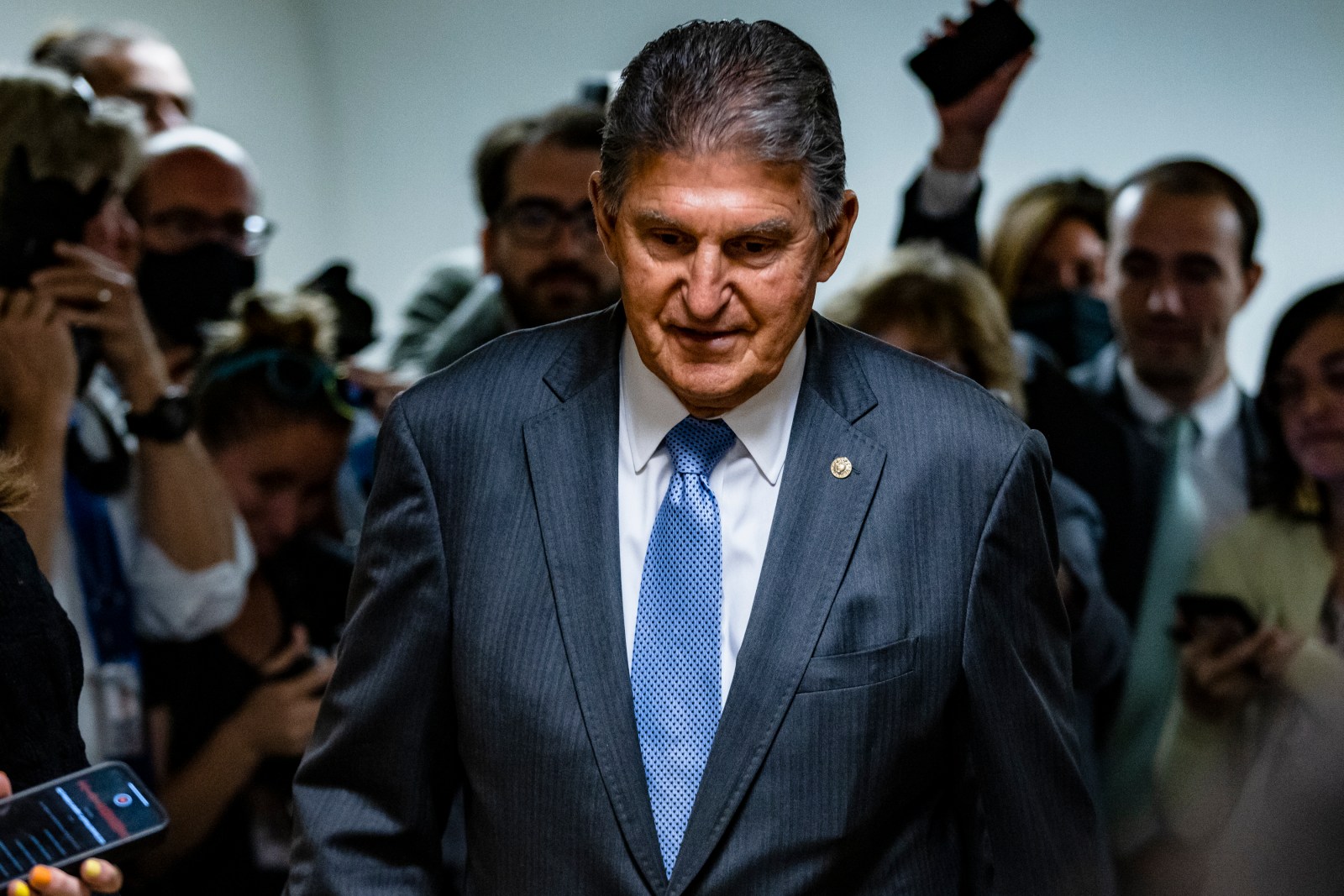 Joe Manchin Warns Democrats on Political Strategy