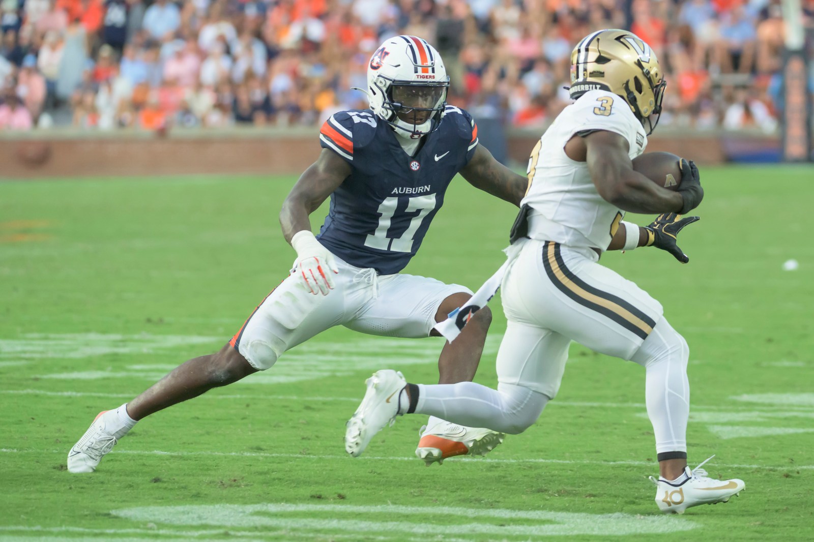 Auburn Tigers Dismiss Star Linebacker Xavier Atkins