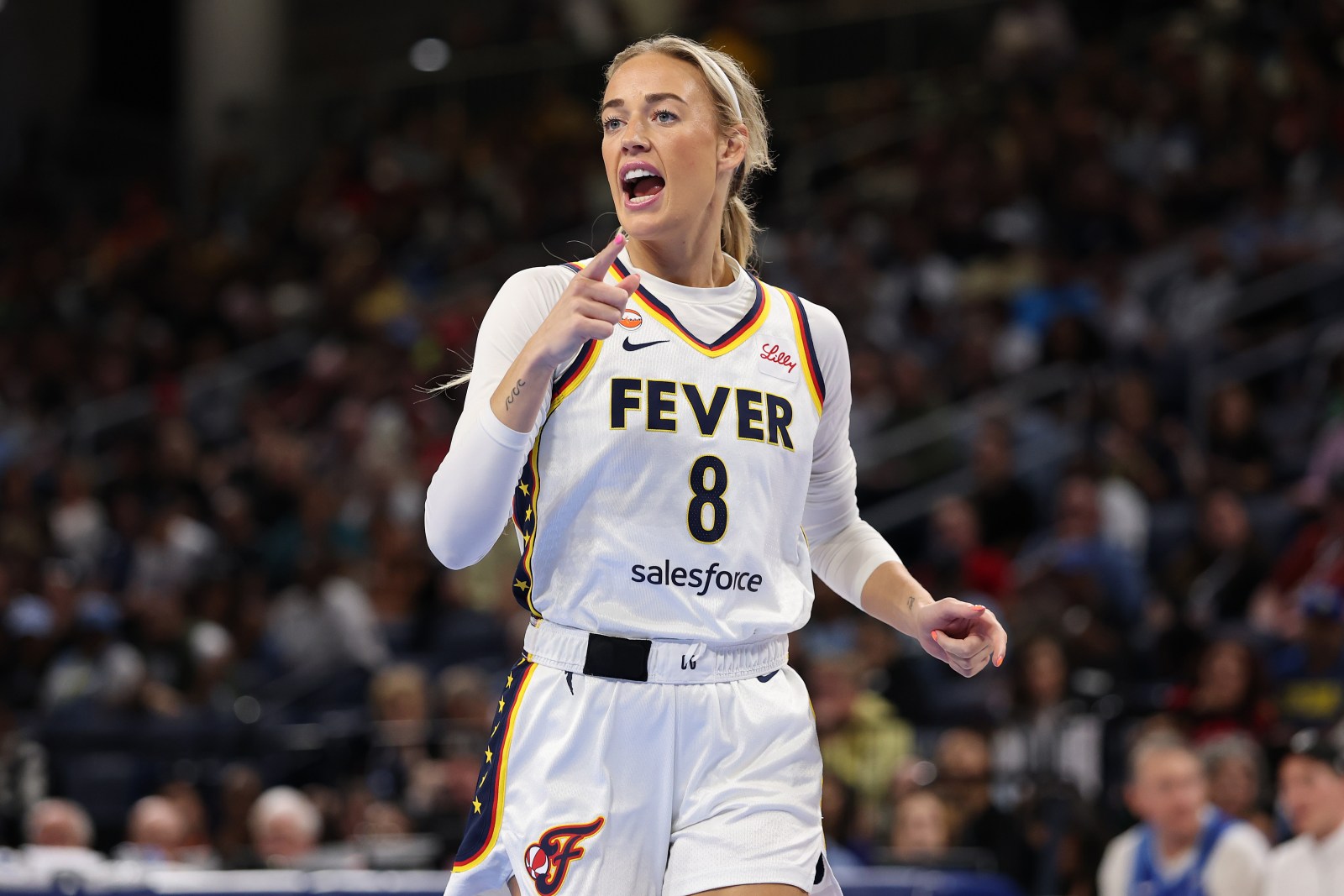 Indiana Fever Face Decision on Sophie Cunningham