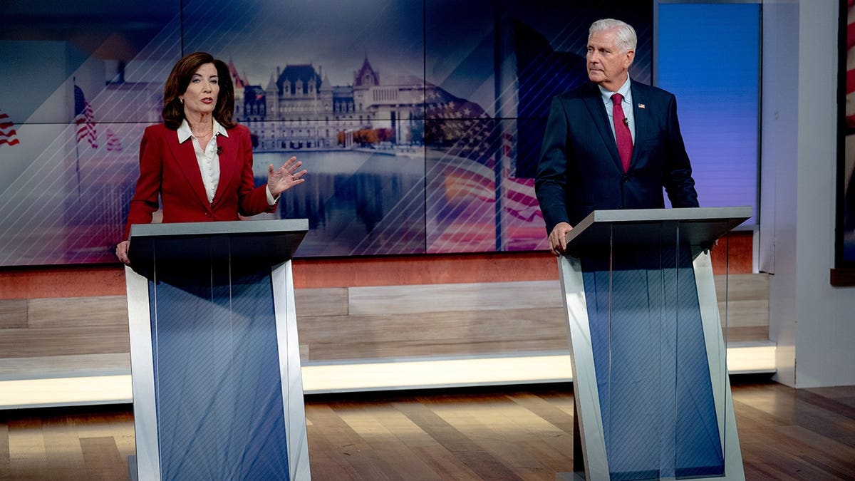 Tensions Rise in New York Gubernatorial Debate Between Hochul and Blakeman