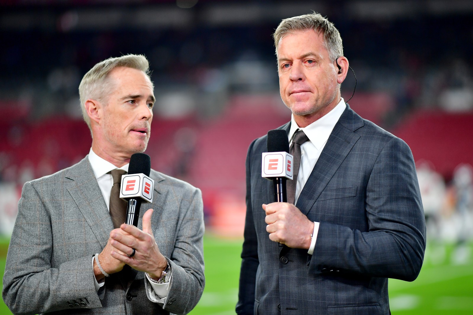 Joe Buck’s Contract Renewal Sparks Speculation on Troy Aikman’s ESPN Departure