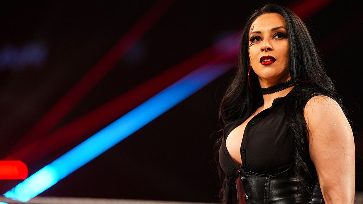 Photo Controversy and WWE Drama Heat Up