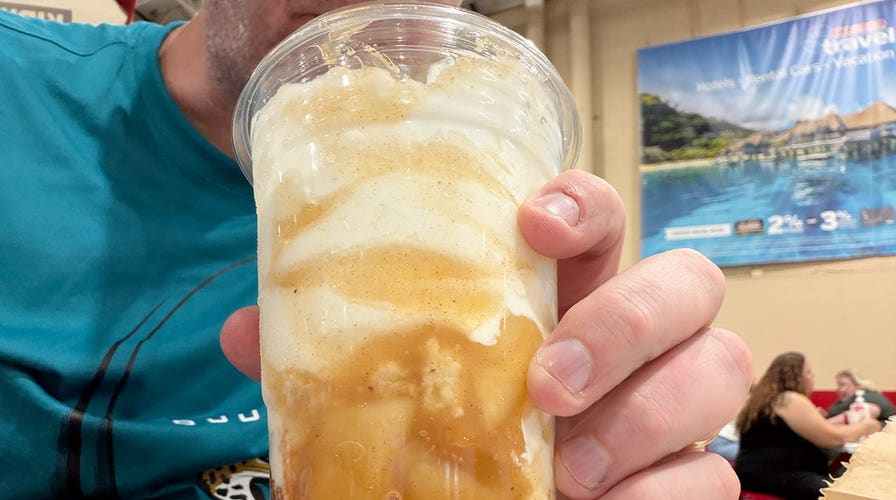 Costco Introduces New Vanilla Apple Pie Sundae to Food Court Menu