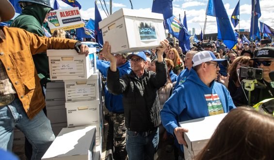 Alberta Separatists Under Scrutiny Over Proposed U.S. Resource Deal