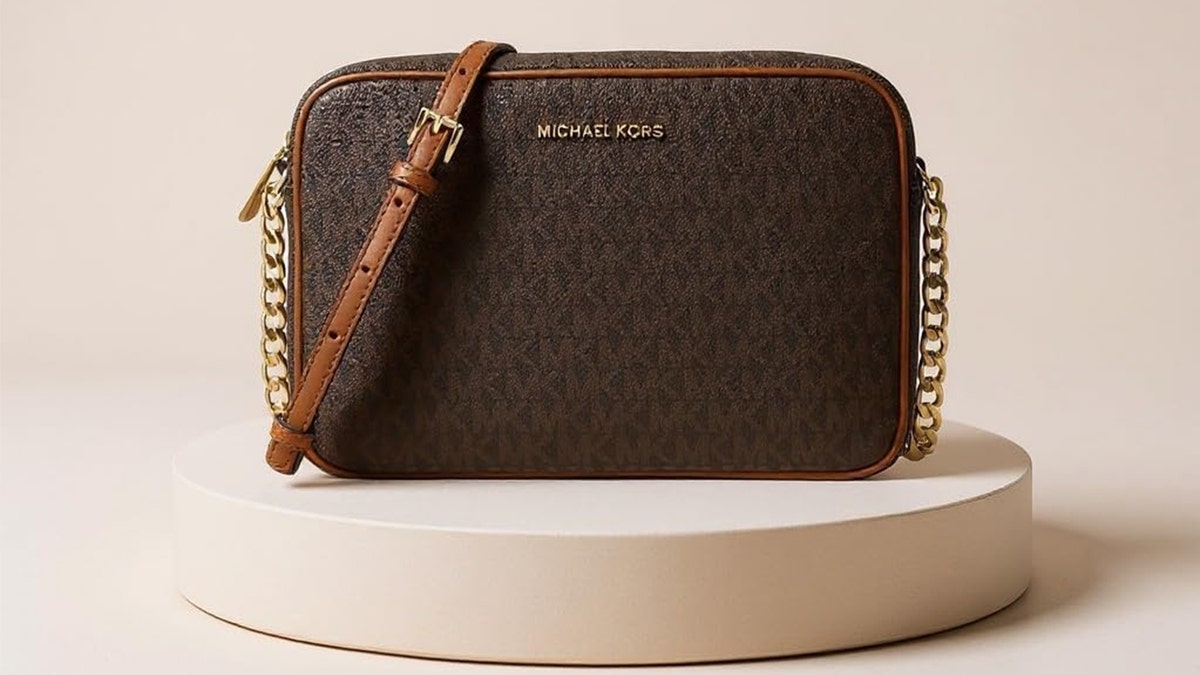 Michael Kors Leather Bag Discount Available on Amazon