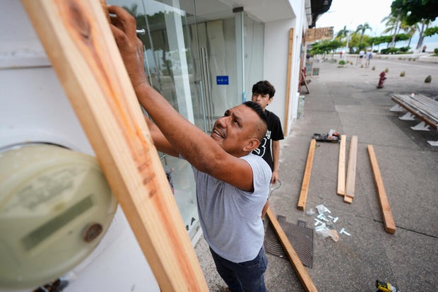 Hurricane Simon Approaches Mexico with Category 4 Strength