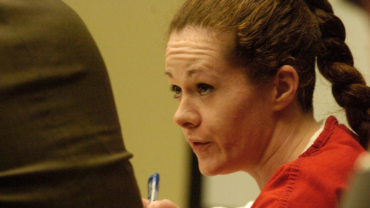 Miscommunications in 911 Dispatches Delayed Response to Failed Execution