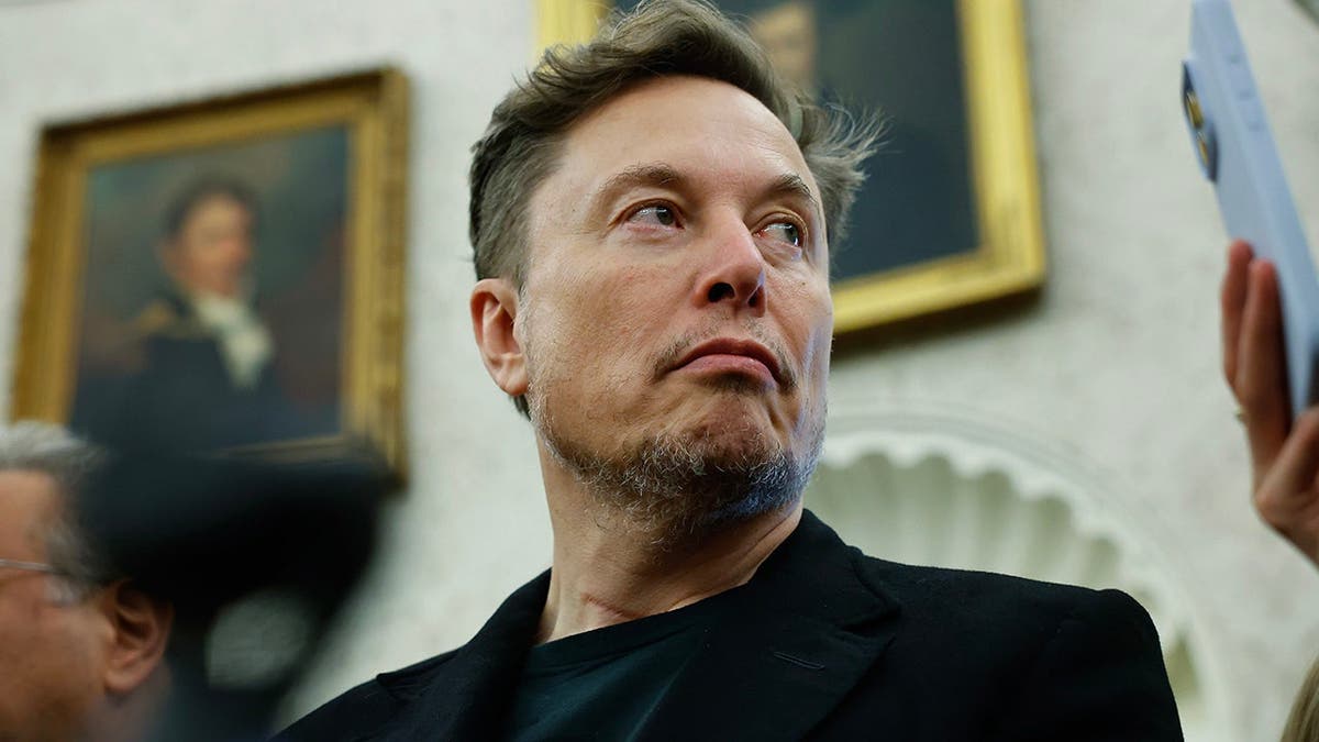 Elon Musk Defends Starlink Amid Ukraine Restrictions