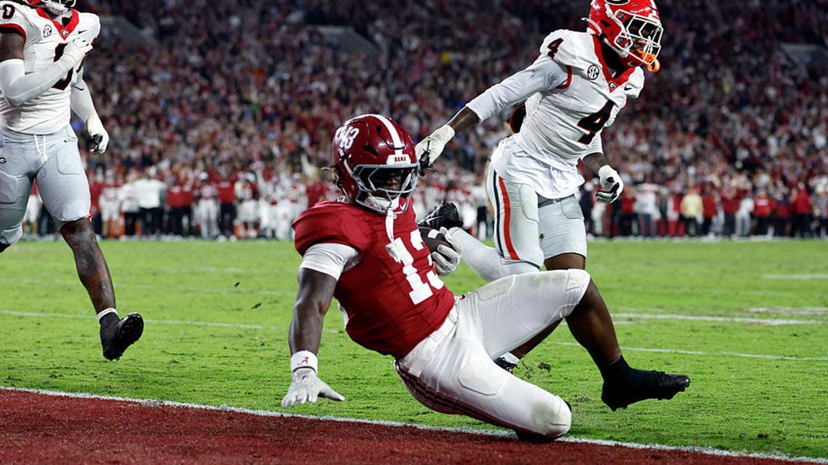 Alabama vs Georgia: A Game of Strategy Amidst Adversity