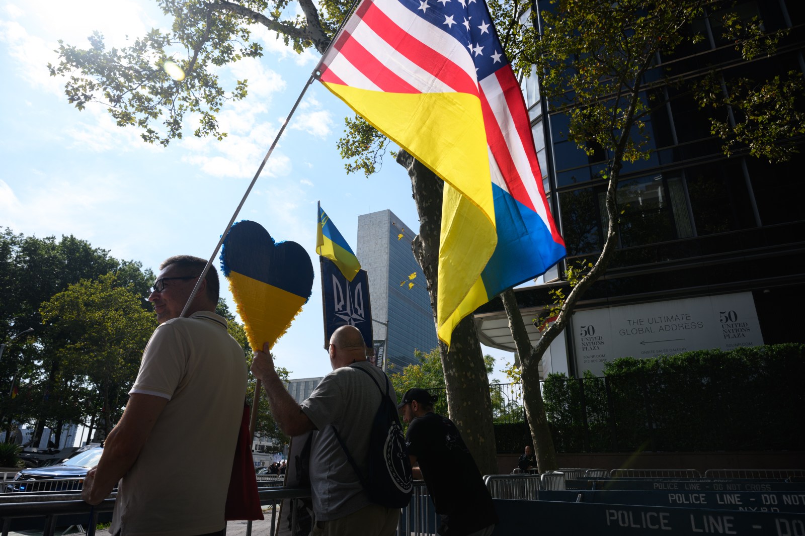 Ukrainian and Sudanese TPS Holders Receive Temporary Extension Amid Unresolved Designations