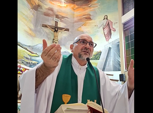 Catholic Priest Killed by Falling Crucifix During Livestreamed Mass in Ecuador