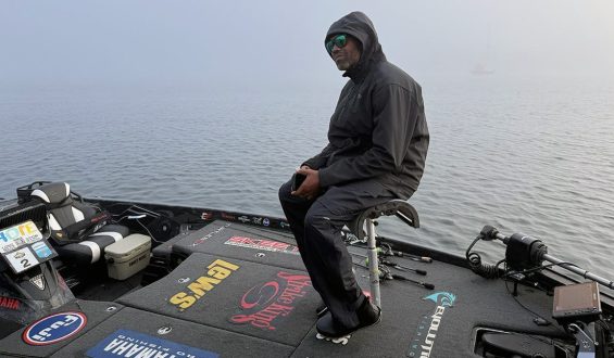 Randy Moss: From Football Legend to Fishing Enthusiast