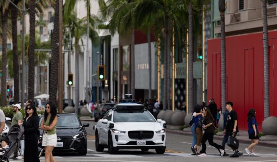 Exploring the Pros and Cons of Buying Condos in California