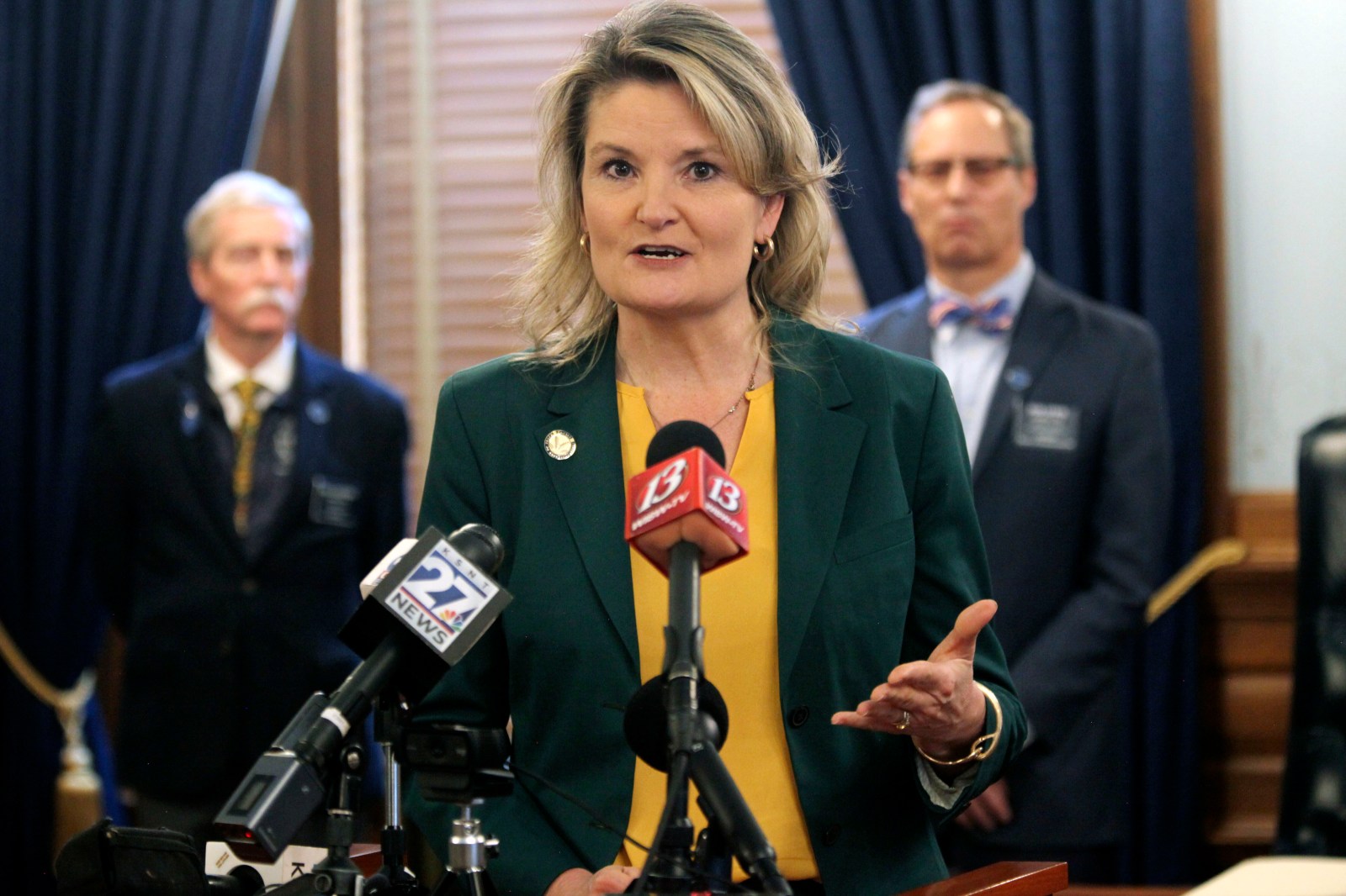 Governor’s Races in Nebraska and Kansas See Shift Toward Democrats