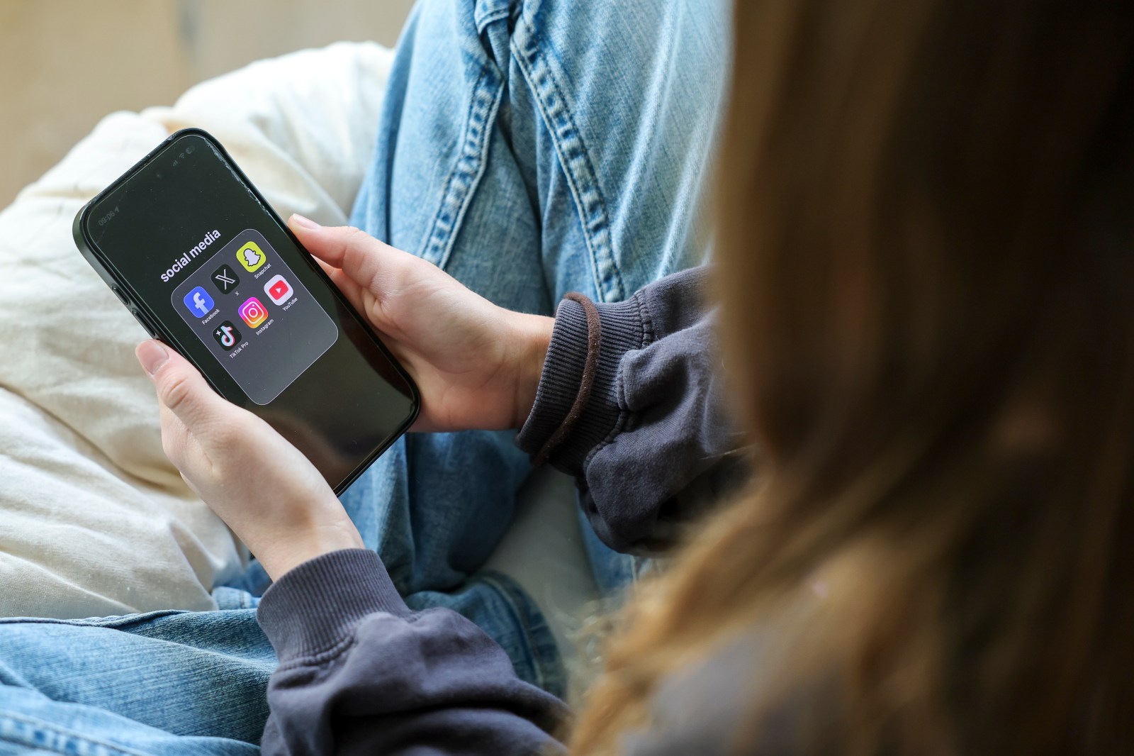 Apple Settlement for Undelivered Siri Features
