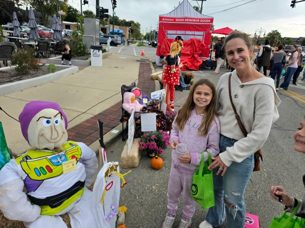 Scarecrow Weekend in St. Charles: Tradition and Community Fun