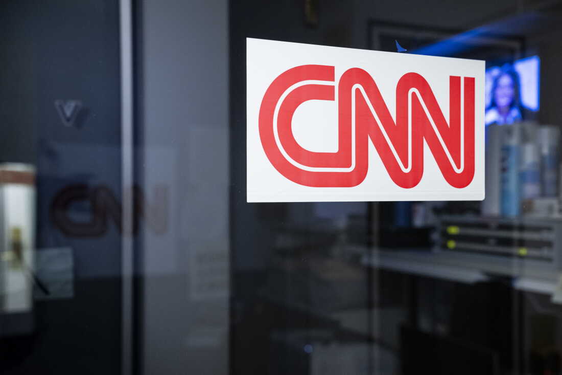 Judge Rules Against Trump’s Ban on News Organizations