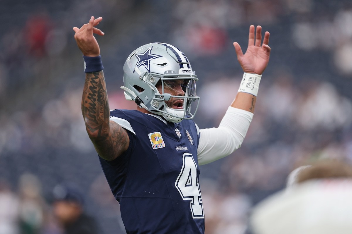 Dallas Cowboys Triumph Over Houston Texans, Prescott Ties Staubach’s Record