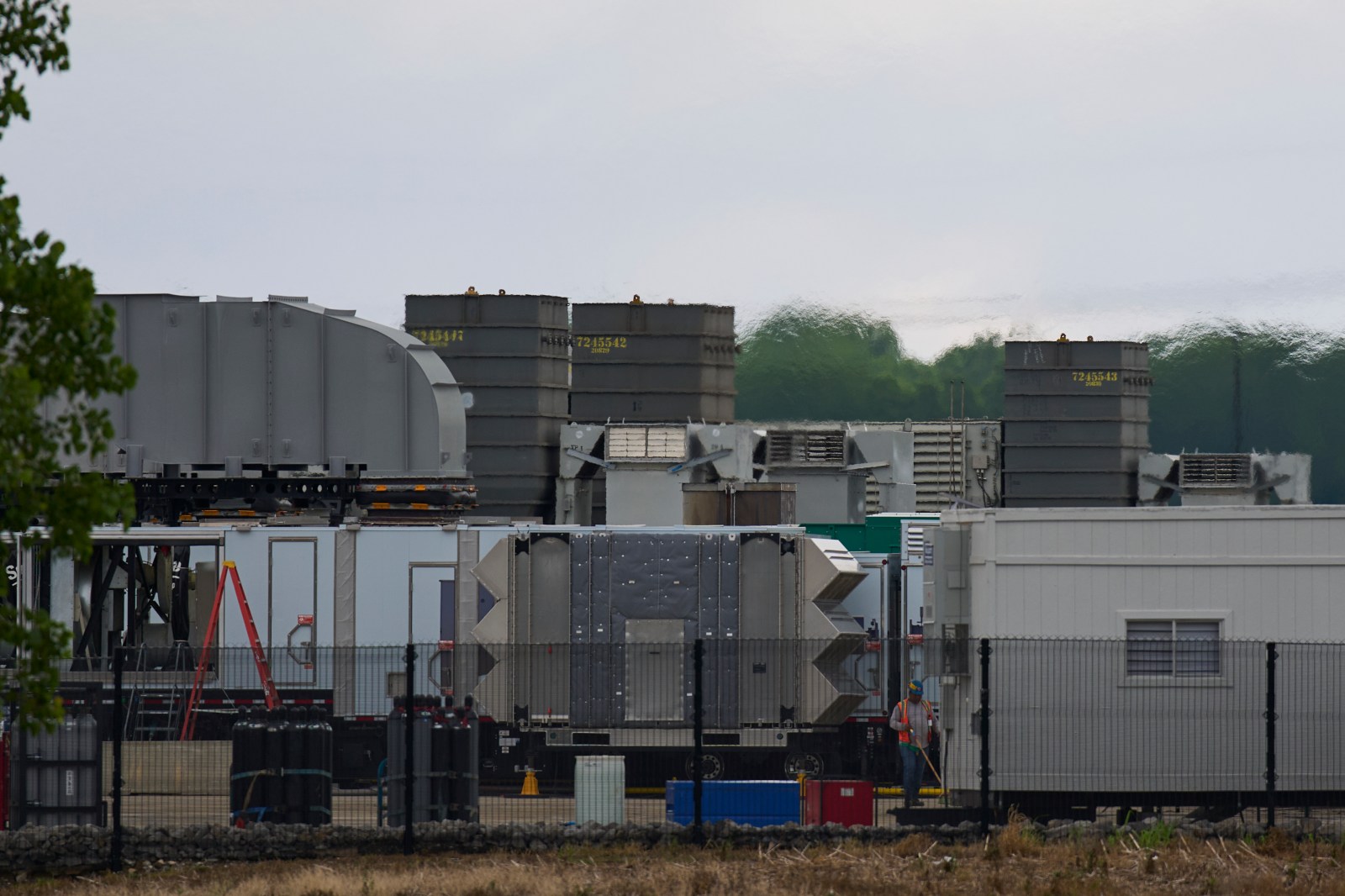 Memphis Considers Moratorium on New Data Center Developments Amid AI Industry Debate