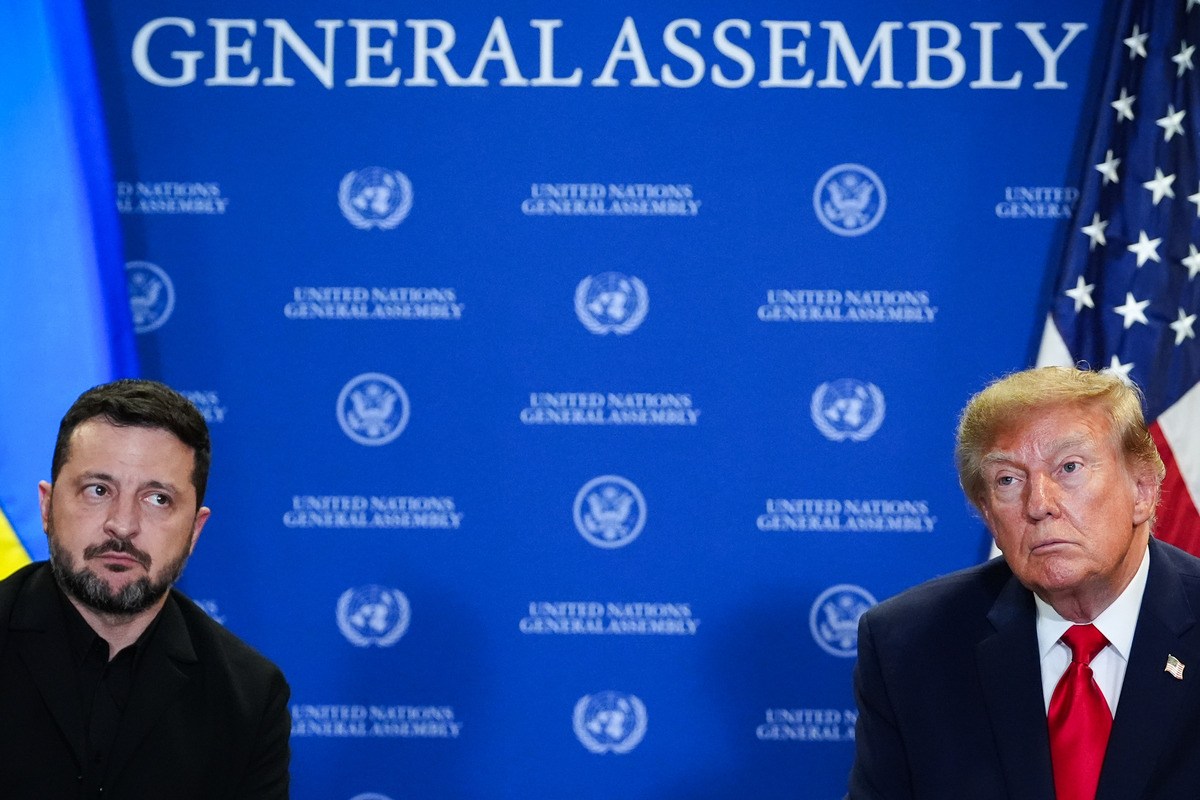 Trump Calls for New Leadership in Ukraine Amid Political Unrest