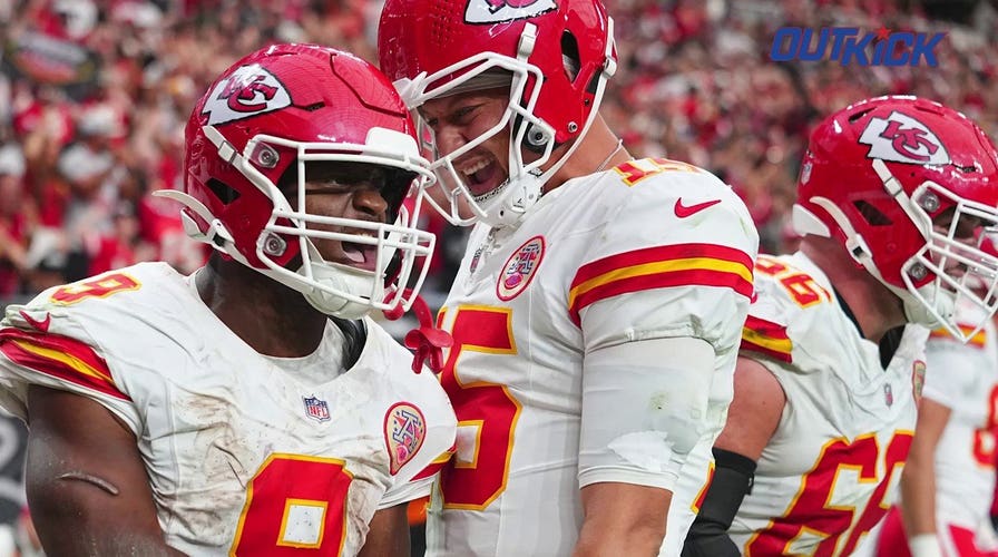 Kenneth Walker III Open to Tyreek Hill’s Return to Chiefs